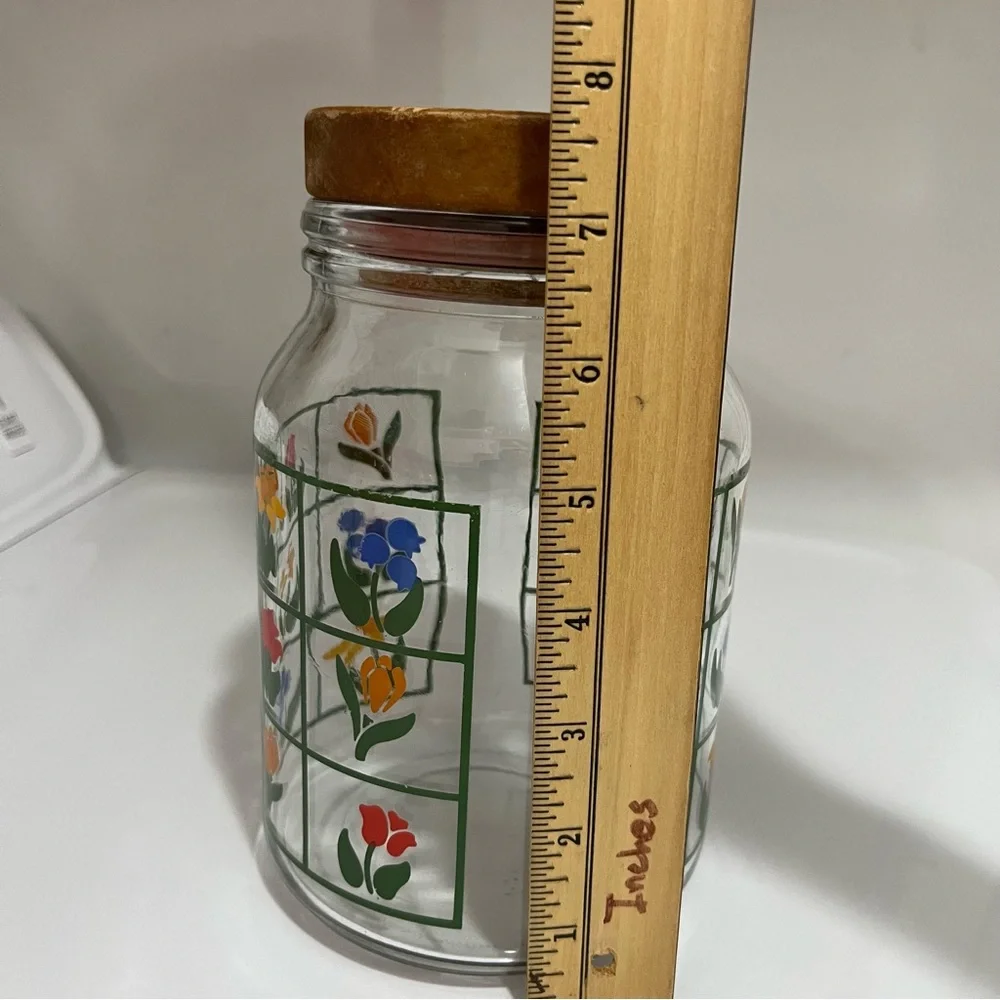 Vintage 1983 Anchor Hocking Glass “Nina